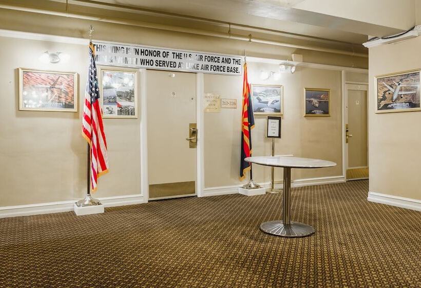 هتل San Carlos   Downtown Convention Center