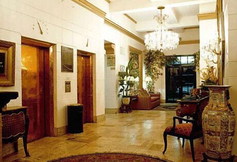 هتل San Carlos   Downtown Convention Center