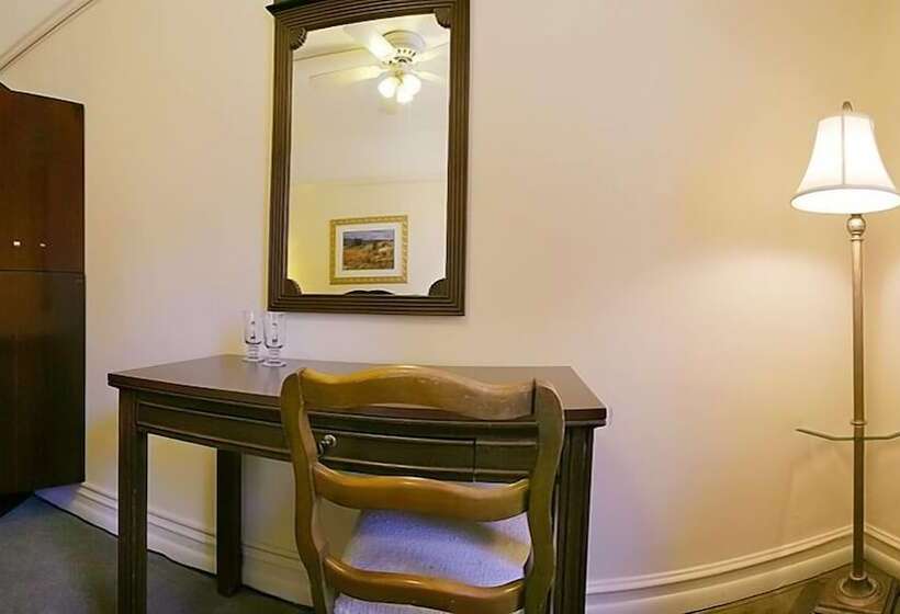 هتل San Carlos   Downtown Convention Center