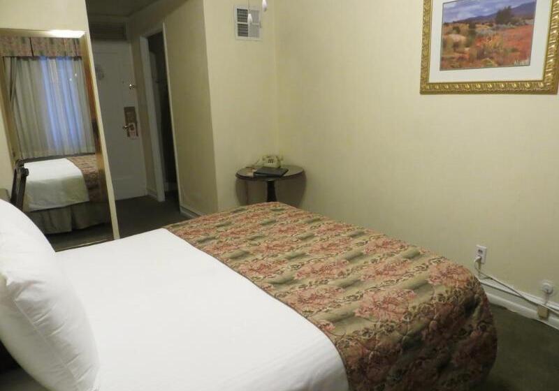 هتل San Carlos   Downtown Convention Center