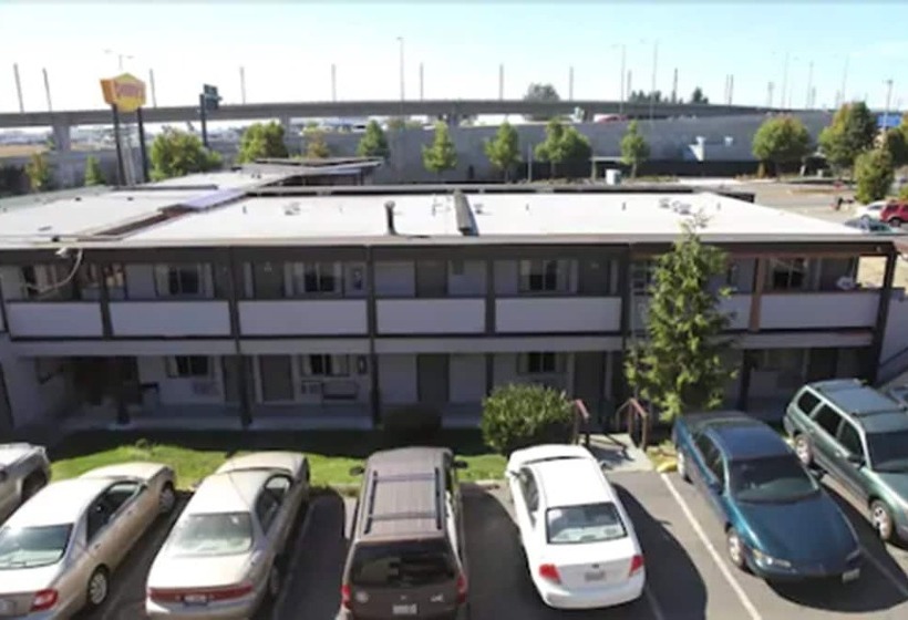 ホテル Seatac Inn