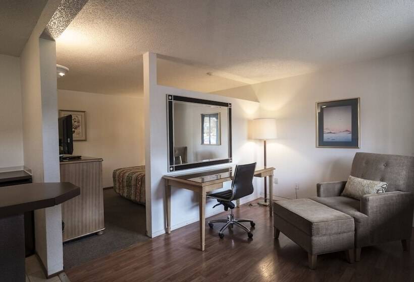 ホテル Seatac Inn