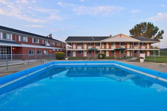 בית מלון כפרי Springfield Travelodge