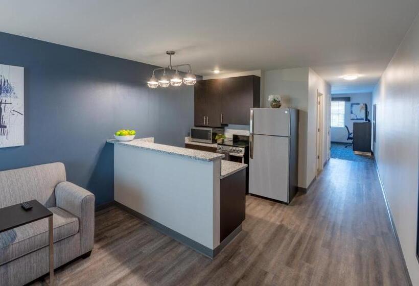 هتل Stayapt Suites Alexandriafort Belvoir