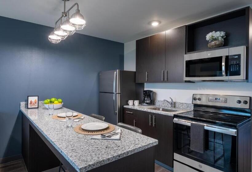 酒店 Stayapt Suites Alexandriafort Belvoir