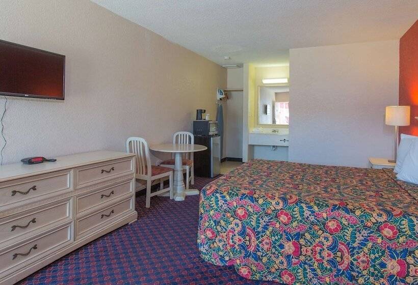 Отель Studios And Suites 4 Less Battlefield Blvd