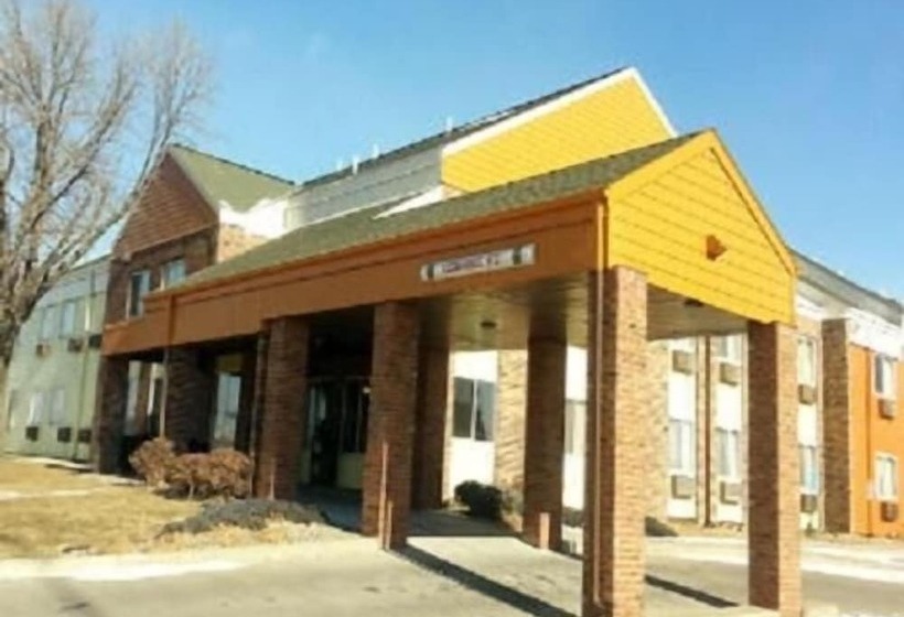 酒店 Sunset Inn & Suites