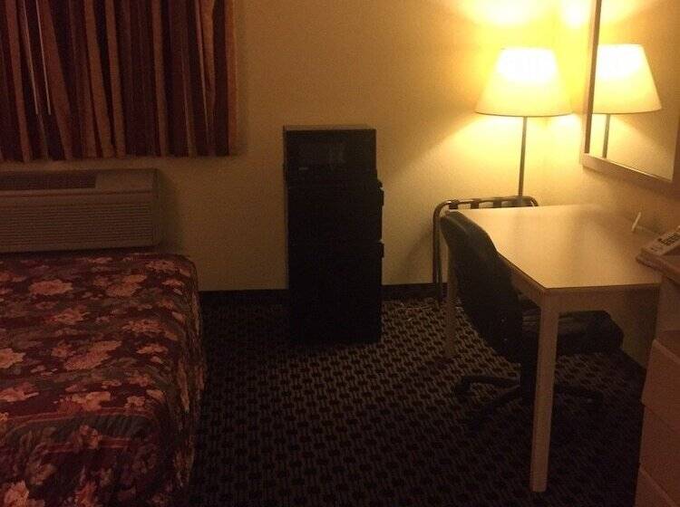 酒店 Sunset Inn & Suites