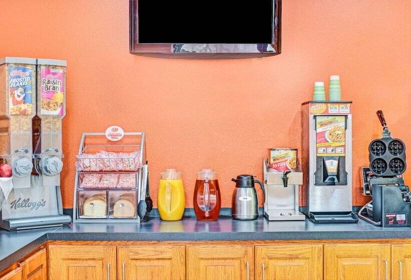 בית מלון כפרי Nation S Inn Of Wake County Raleigh Crabtree