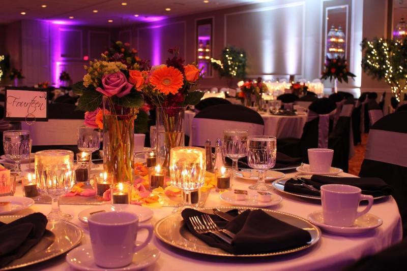 فندق The Avalon  And Conference Center