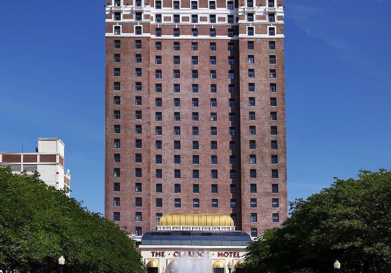 ホテル The Claridge