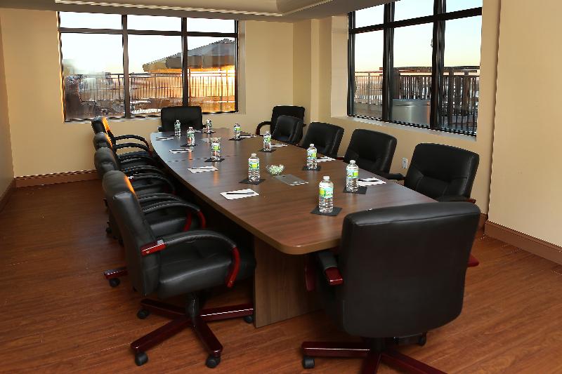 ホテル The Claridge