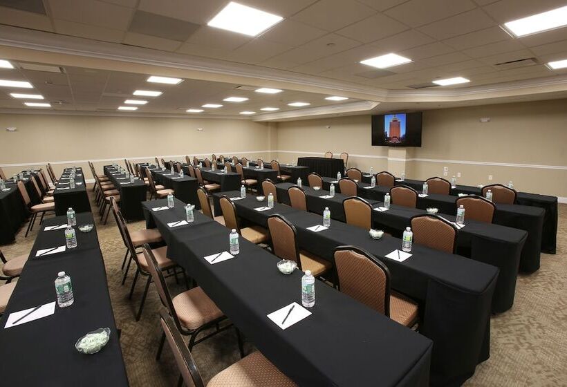 ホテル The Claridge