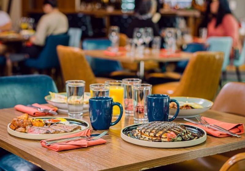 هتل The Curtis Denver  A Doubletree By Hilton