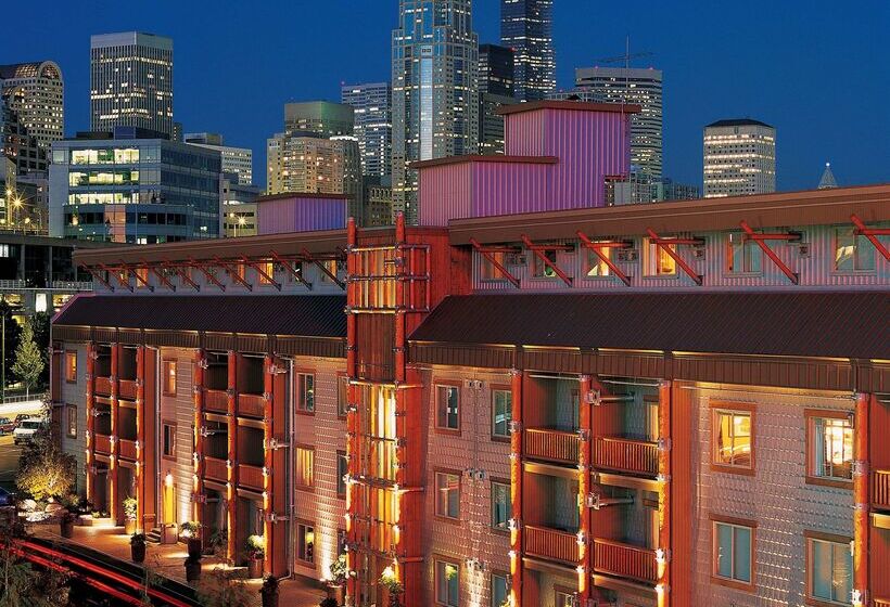 호텔 The Edgewater, A Noble House