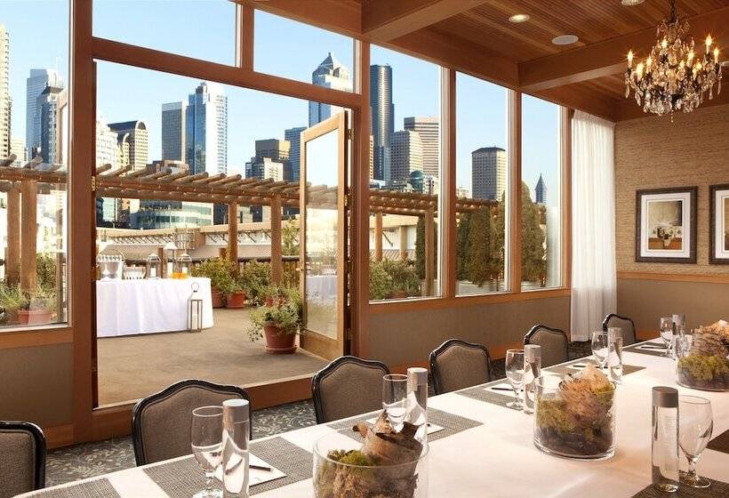 호텔 The Edgewater, A Noble House