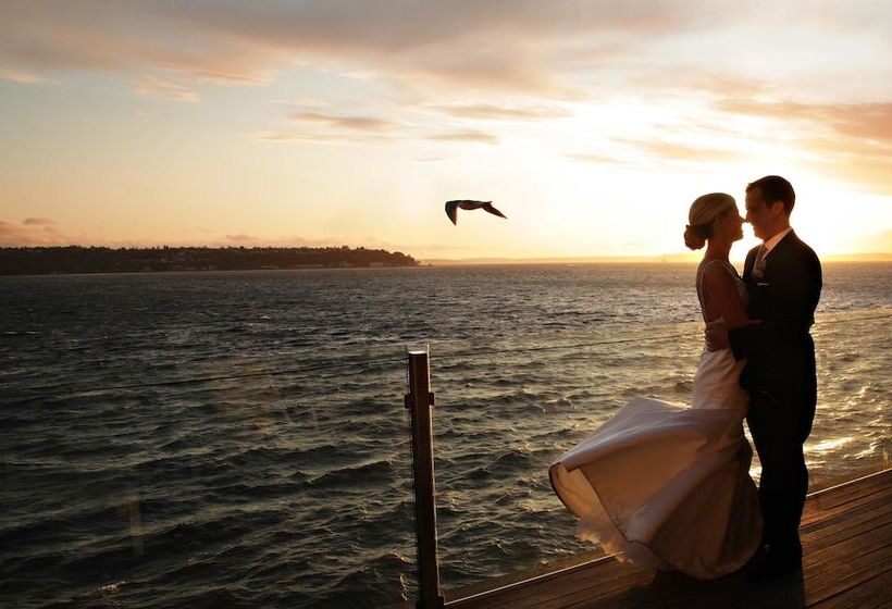 호텔 The Edgewater, A Noble House