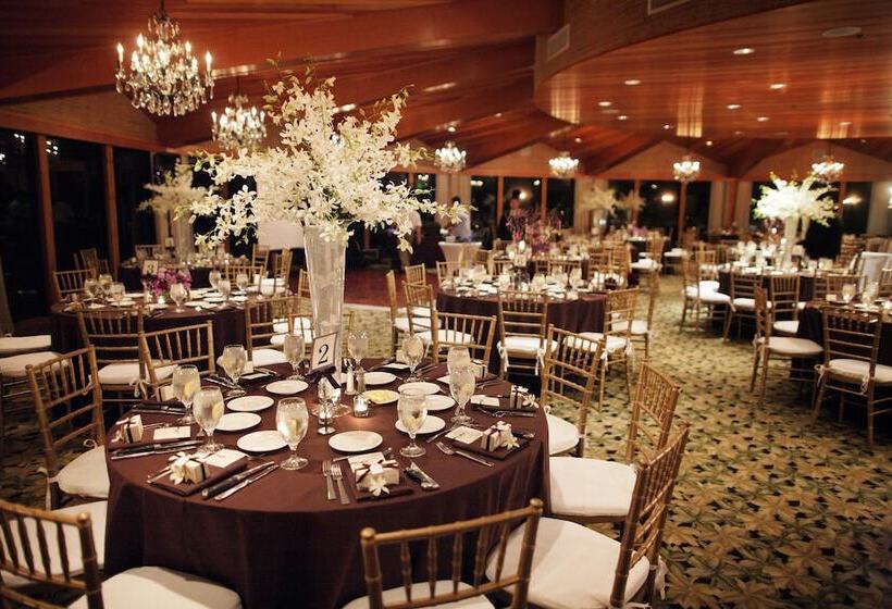 호텔 The Edgewater, A Noble House