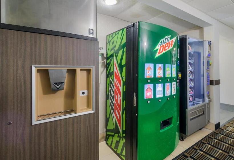 בית מלון כפרי Americas Best Value Inn Fargo