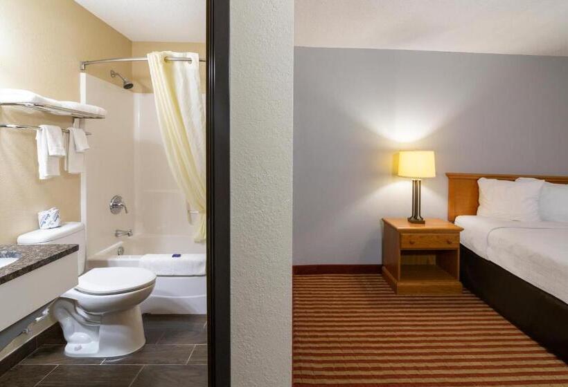 בית מלון כפרי Americas Best Value Inn Fargo