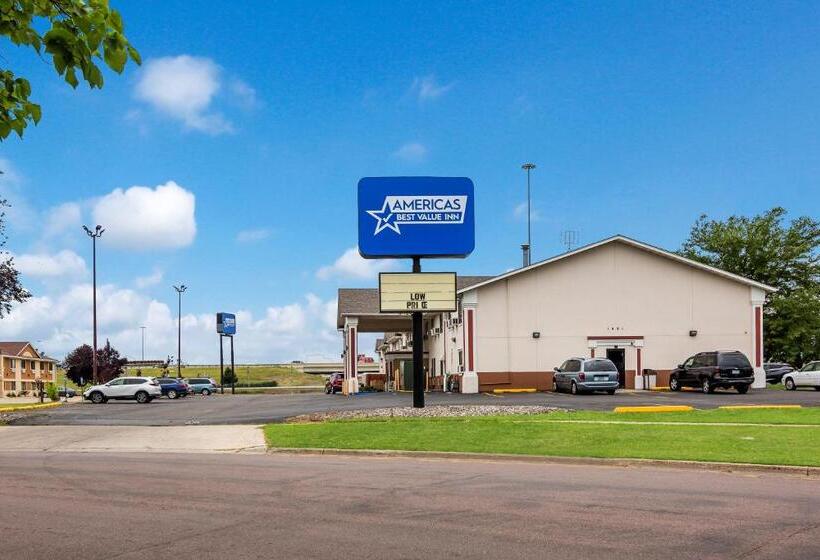בית מלון כפרי Americas Best Value Inn Fargo