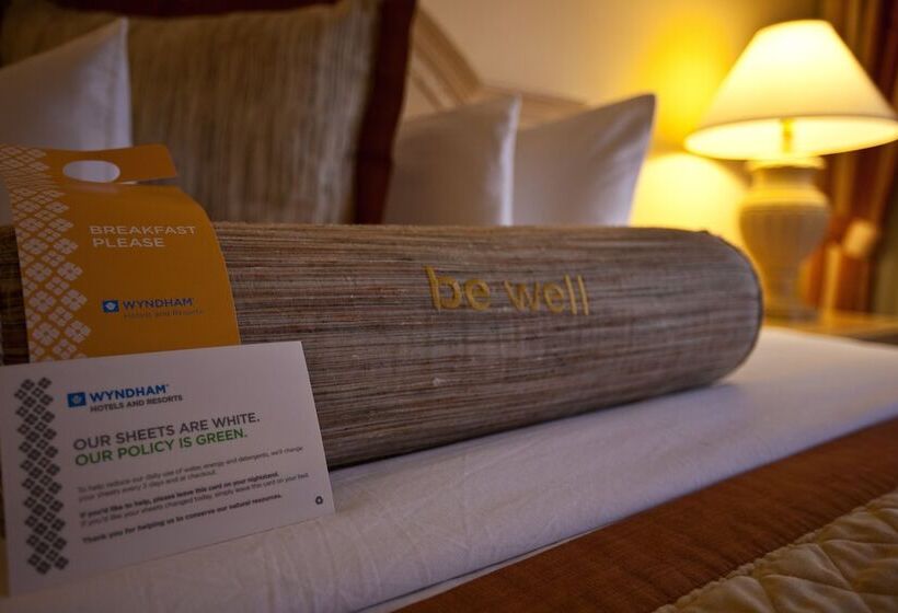 호텔 Wyndham El Paso Airport And Water Park