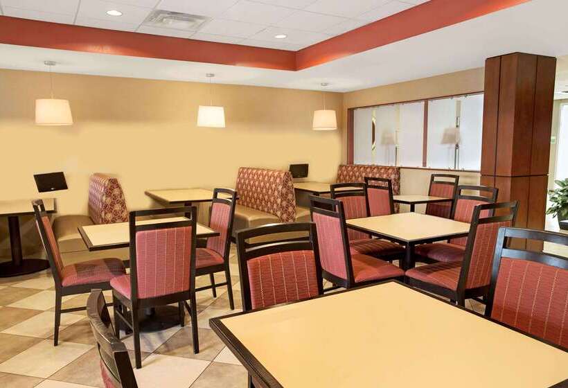 فندق Wyndham Garden Duluth