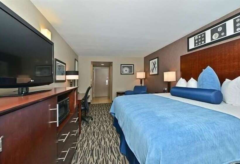 هتل Wyndham Garden Elk Grove Village  O Hare