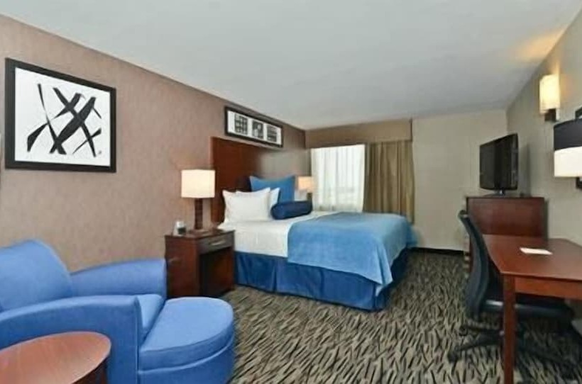 هتل Wyndham Garden Elk Grove Village  O Hare