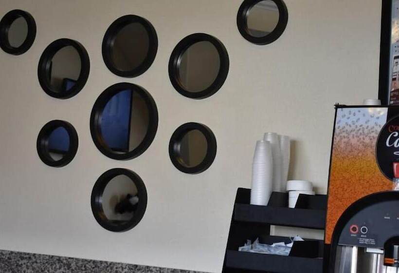 Mho Hotel Bordentown