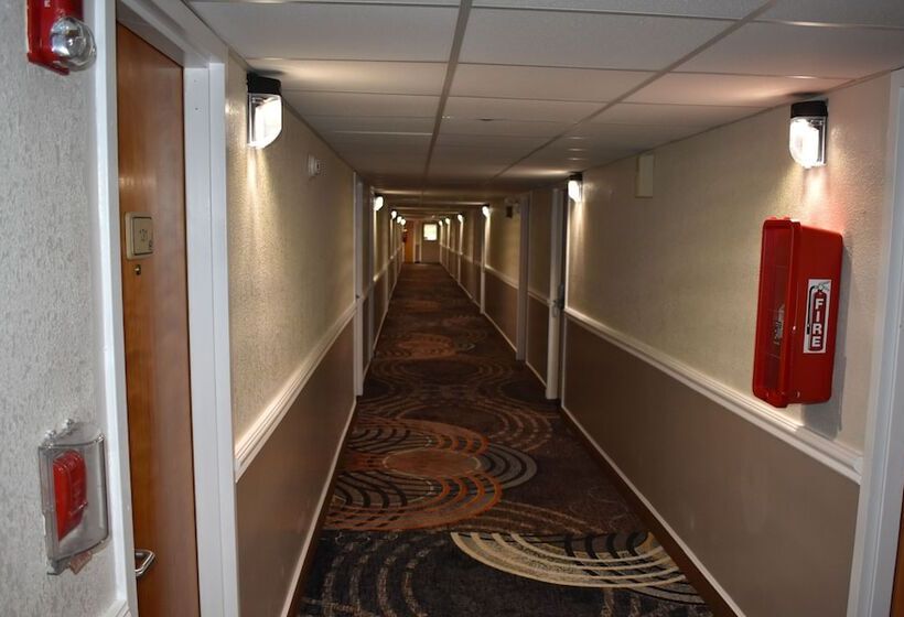 Mho Hotel Bordentown