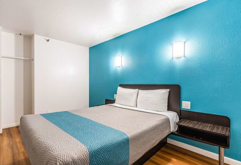 Motel 6 Fountain Valley, Ca   Huntington Beach Area