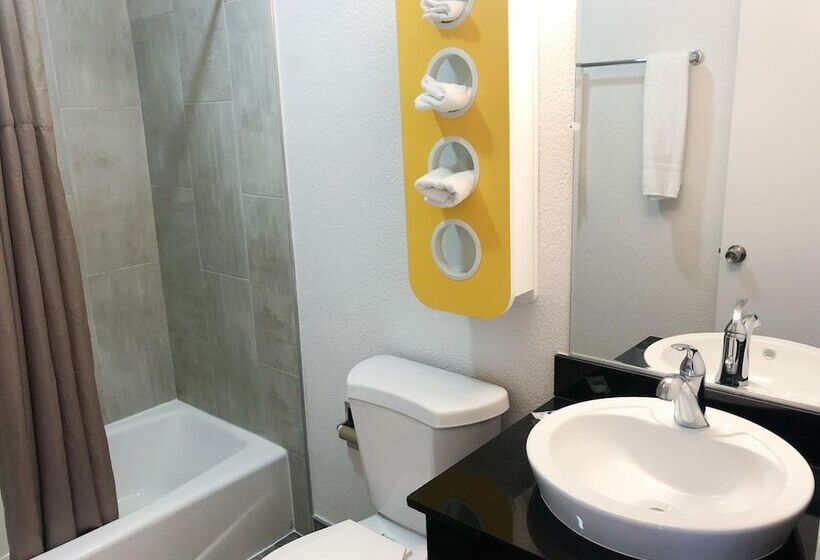 Motel 6 Fountain Valley, Ca   Huntington Beach Area