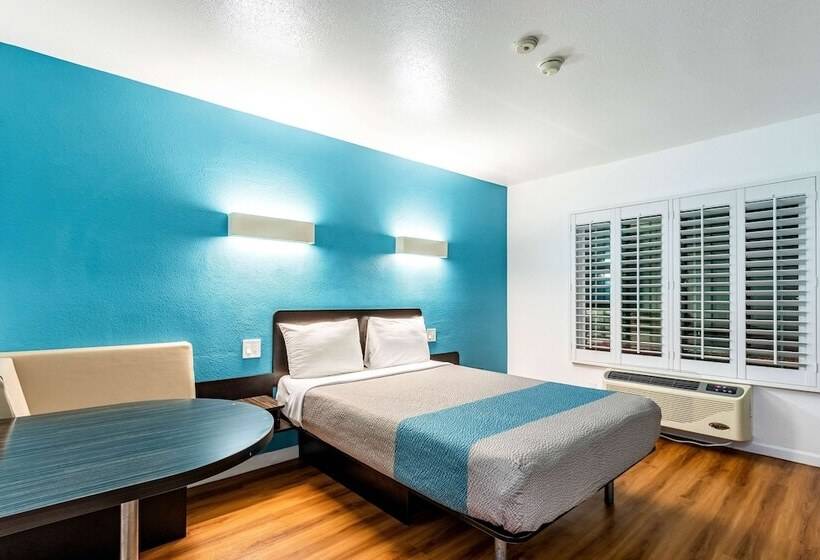 Motel 6 Fountain Valley, Ca   Huntington Beach Area