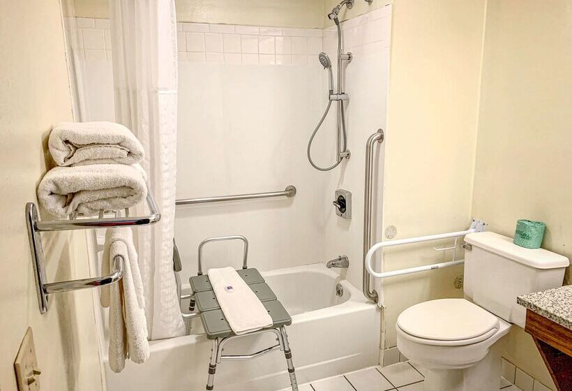 Motel 6 Mcgraw, Ny   Cortland