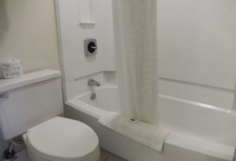 Motel 6 Mcgraw, Ny   Cortland