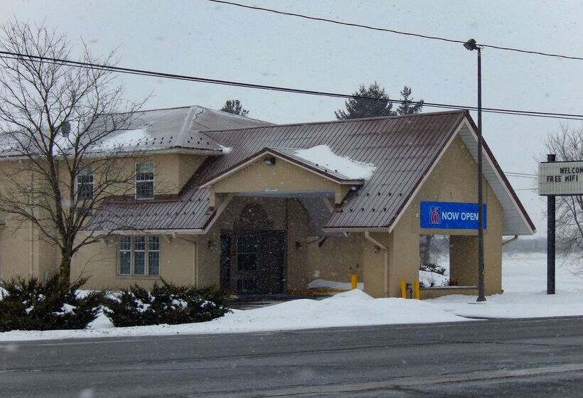 Motel 6 Mcgraw, Ny   Cortland