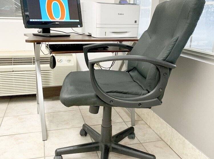 Motel 6 Mcgraw, Ny   Cortland