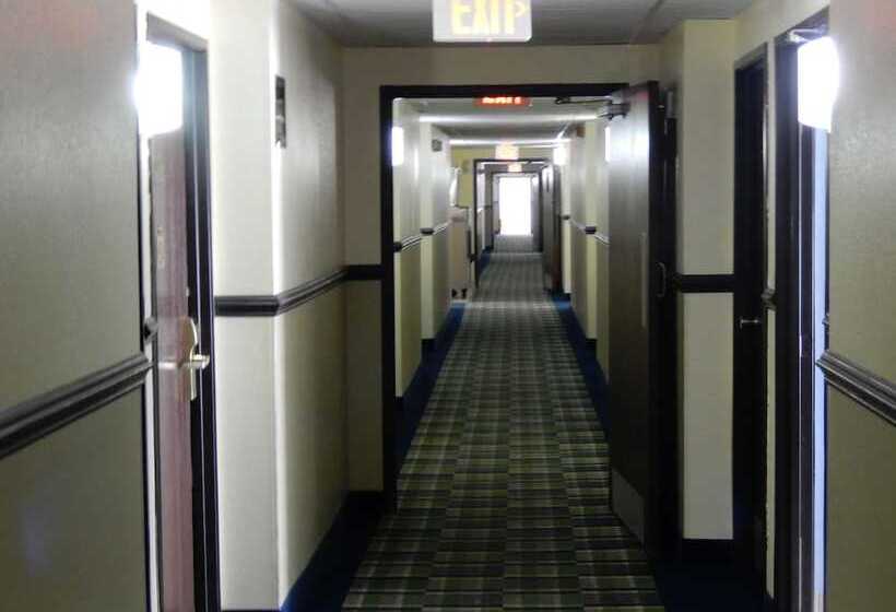 Motel 6 Mcgraw, Ny   Cortland