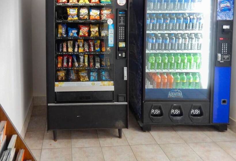 Motel 6 Mcgraw, Ny   Cortland