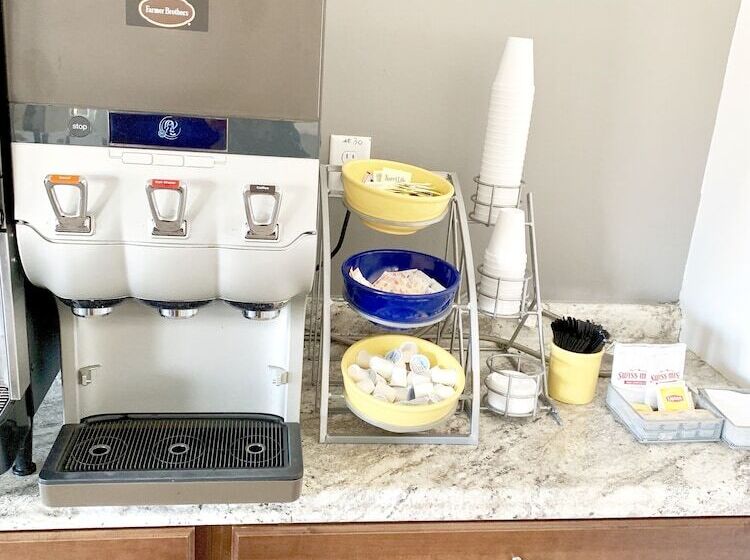 Motel 6 Mcgraw, Ny   Cortland