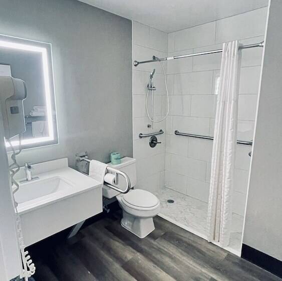 Motel 6 Mcgraw, Ny   Cortland