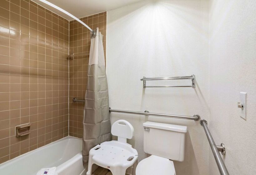 Motel 6 Portsmouth, Va