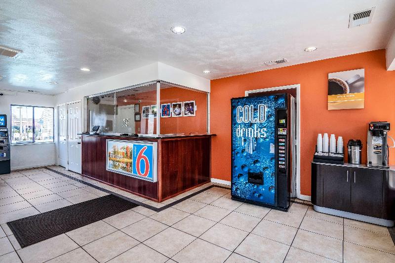 Motel 6 Portsmouth, Va