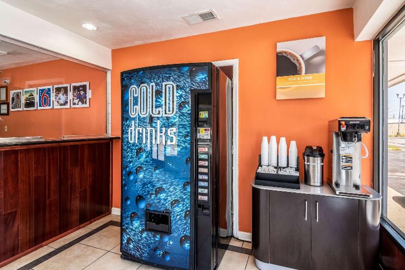 Motel 6 Portsmouth, Va