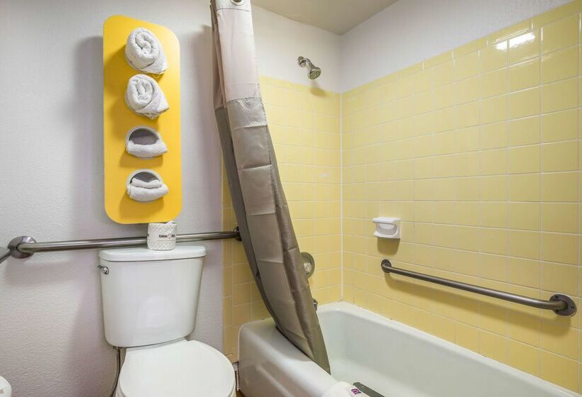 Motel 6madison, Wi  East