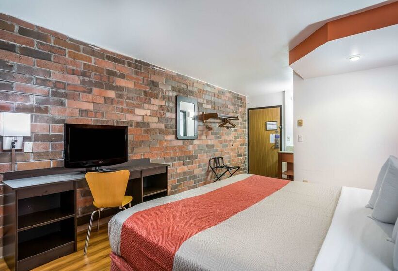 Motel 6madison, Wi  East