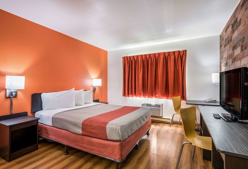 Motel 6madison, Wi  East