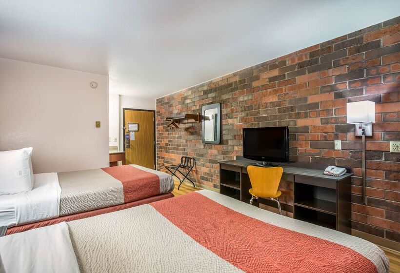 Motel 6madison, Wi  East