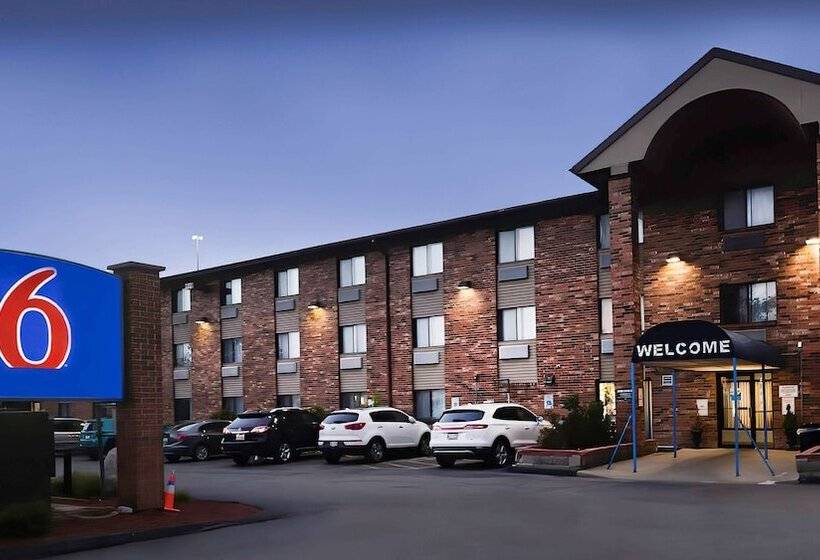 Motel 6milwaukee, Wi  Glendale